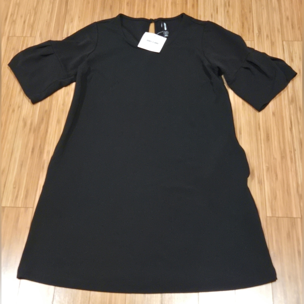 NWT Agnes & Dora Elegant Black Dress